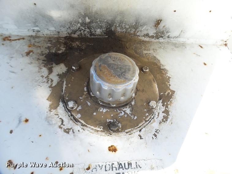 image for item DB2320 1997 GMC C7500 bucket truck