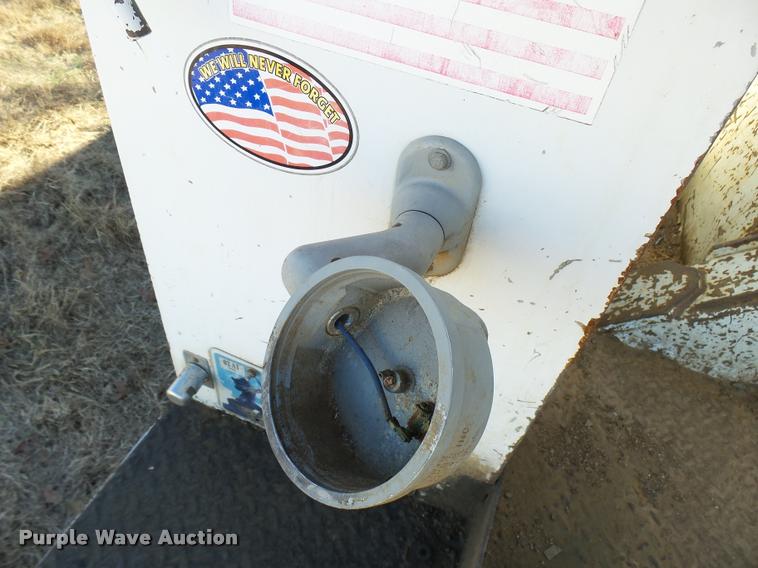 image for item DB2320 1997 GMC C7500 bucket truck