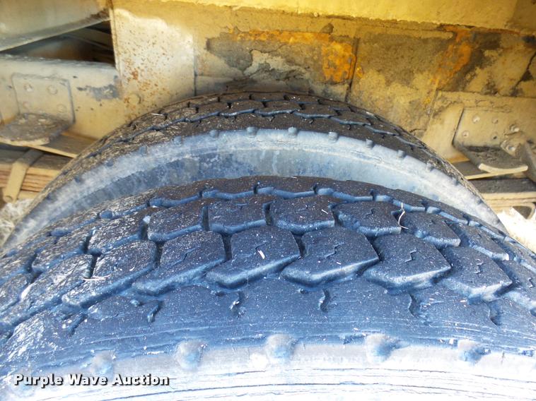 image for item DB2320 1997 GMC C7500 bucket truck