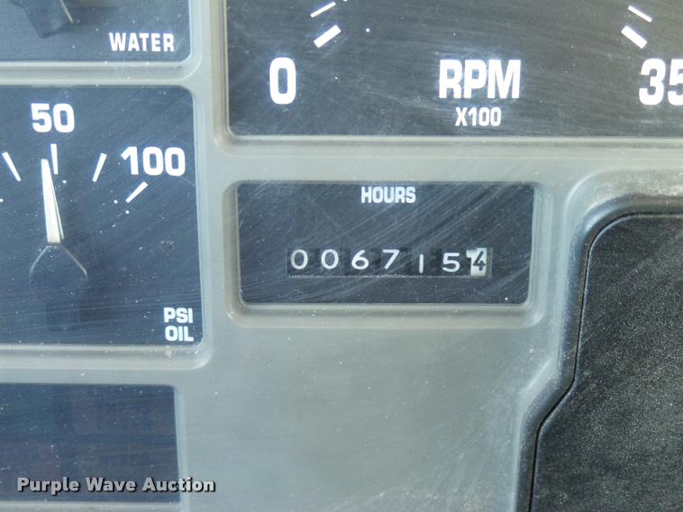 image for item DB2321 2001 International 4900 bucket truck material handler