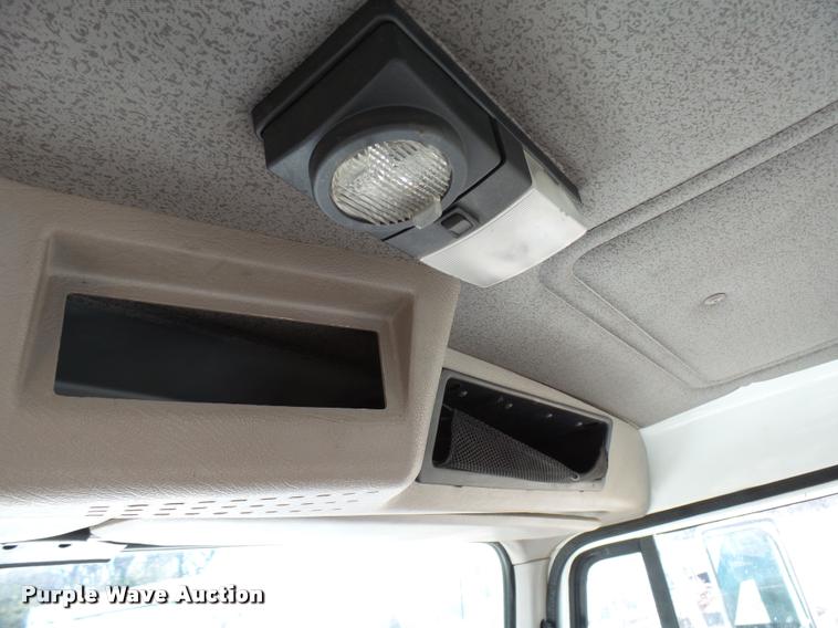 image for item DB2321 2001 International 4900 bucket truck material handler