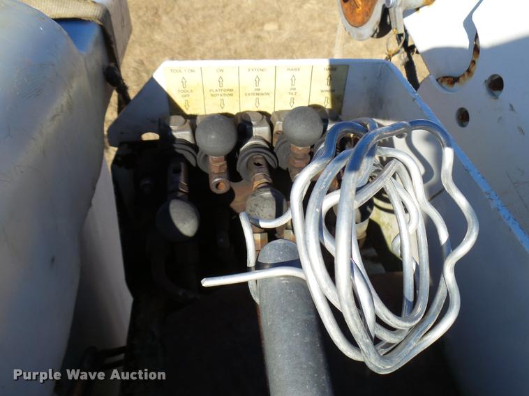 image for item DB2321 2001 International 4900 bucket truck material handler