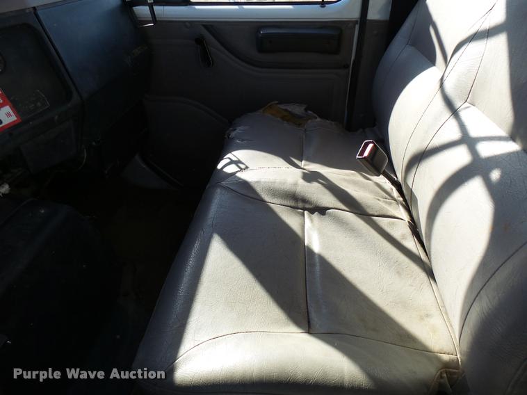 image for item DB2322 1998 International 4900 digger derrick truck