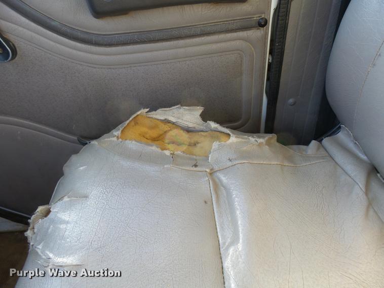 image for item DB2322 1998 International 4900 digger derrick truck