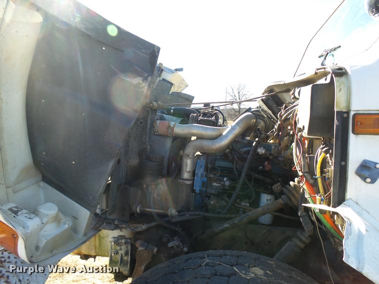 image for item DB2322 1998 International 4900 digger derrick truck