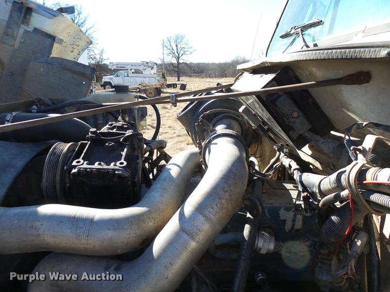 image for item DB2322 1998 International 4900 digger derrick truck