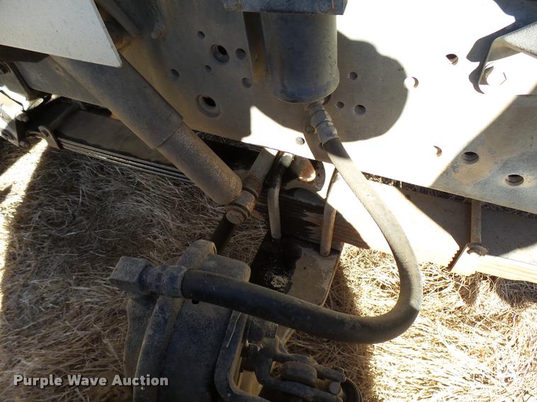 image for item DB2322 1998 International 4900 digger derrick truck