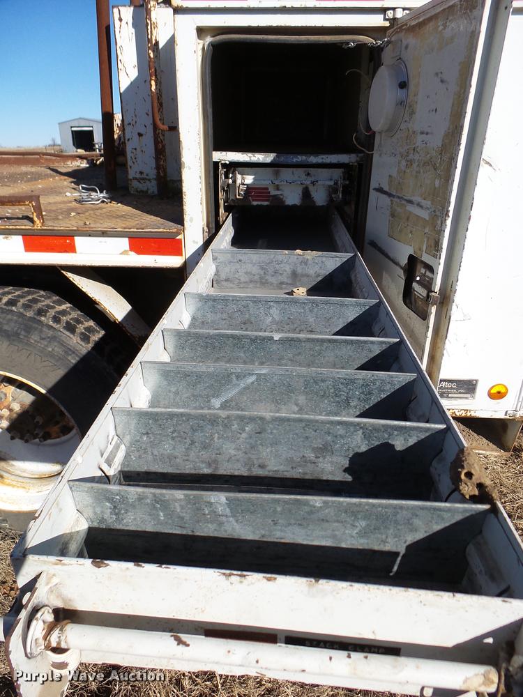 image for item DB2322 1998 International 4900 digger derrick truck