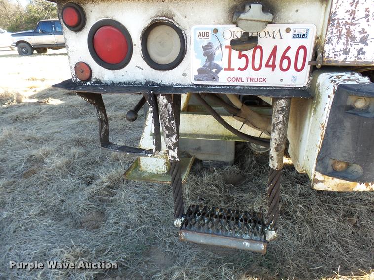 image for item DB2322 1998 International 4900 digger derrick truck