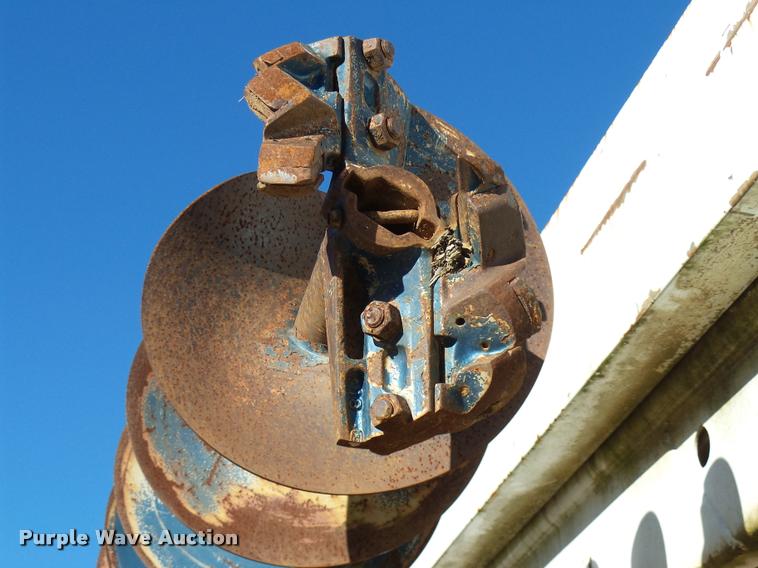 image for item DB2322 1998 International 4900 digger derrick truck