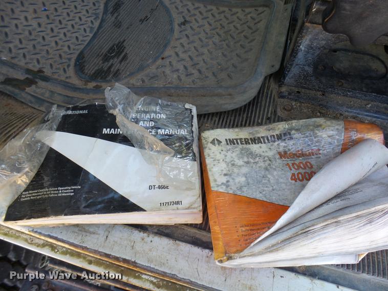 image for item DB2322 1998 International 4900 digger derrick truck