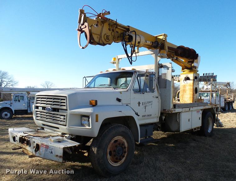 image for item DB2323 1986 Ford F800 digger derrick truck