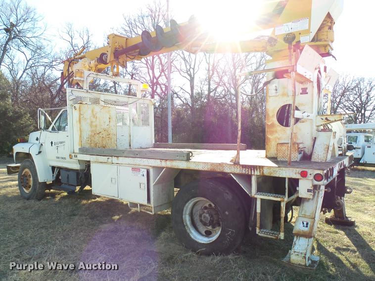 image for item DB2323 1986 Ford F800 digger derrick truck