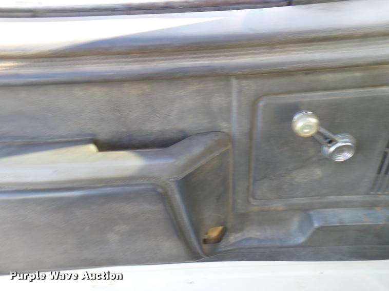 image for item DB2323 1986 Ford F800 digger derrick truck