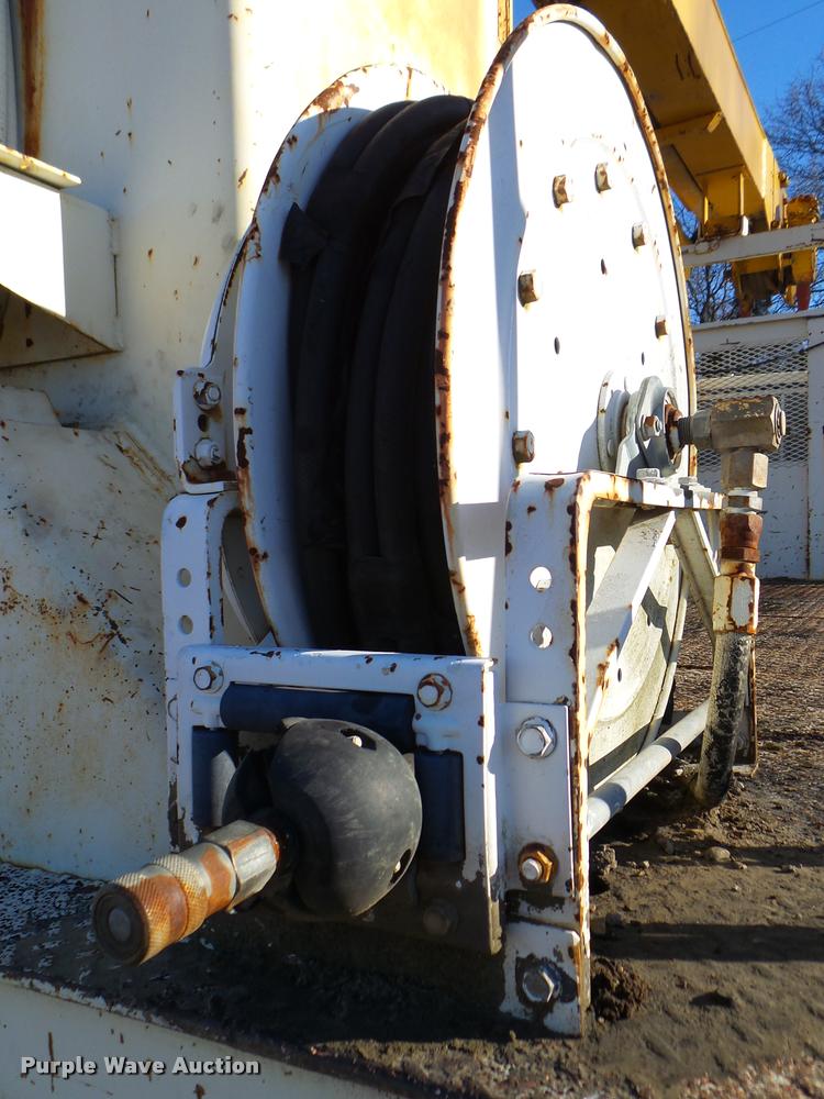 image for item DB2323 1986 Ford F800 digger derrick truck