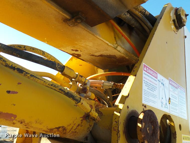 image for item DB2323 1986 Ford F800 digger derrick truck