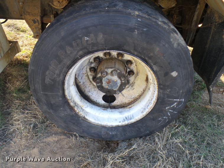 image for item DB2323 1986 Ford F800 digger derrick truck