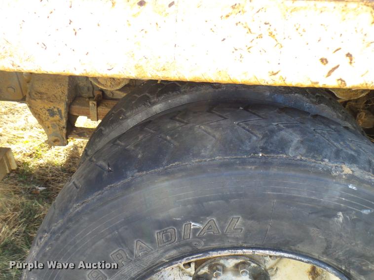 image for item DB2323 1986 Ford F800 digger derrick truck