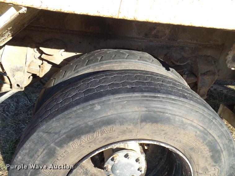 image for item DB2323 1986 Ford F800 digger derrick truck