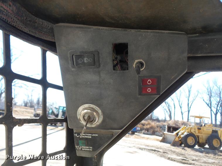 image for item DB2932 1995 Bobcat 763 skid steer