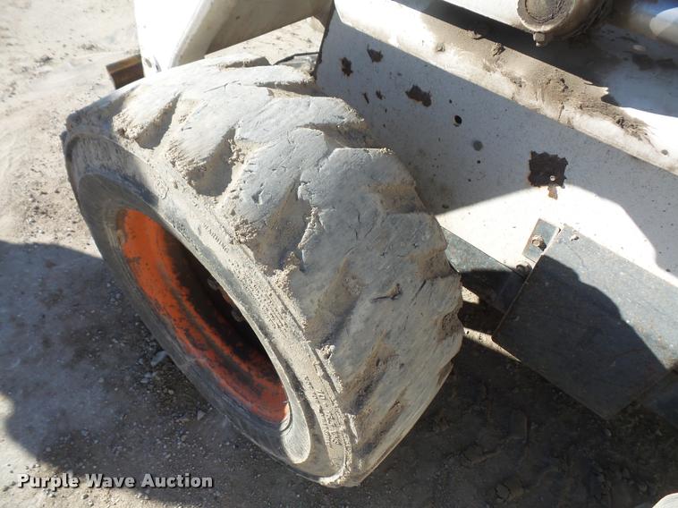 image for item DB2932 1995 Bobcat 763 skid steer