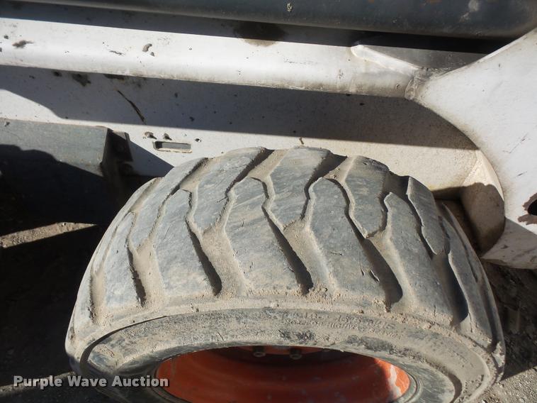 image for item DB2932 1995 Bobcat 763 skid steer