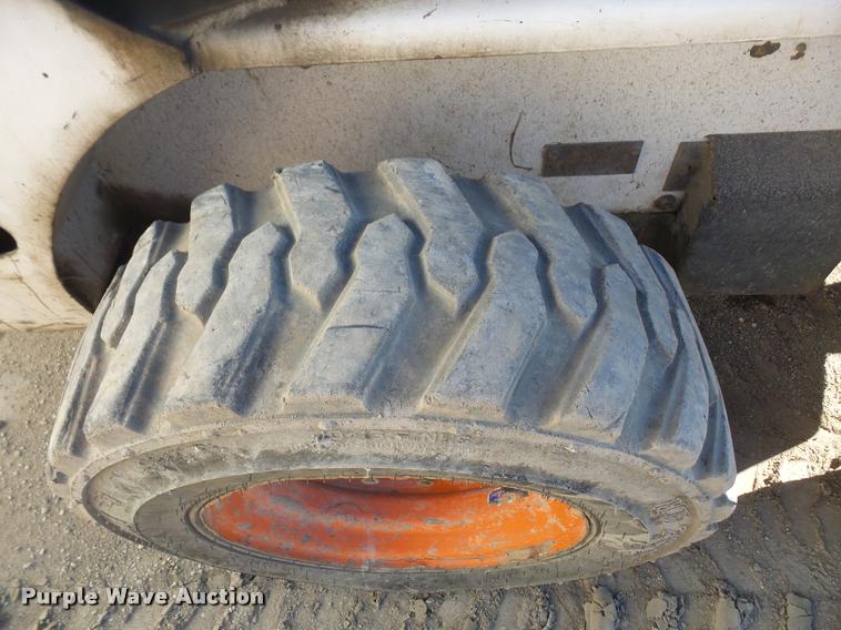 image for item DB2932 1995 Bobcat 763 skid steer
