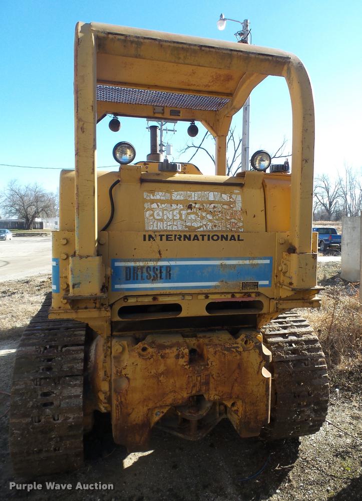 image for item DB2934 International 175C track loader