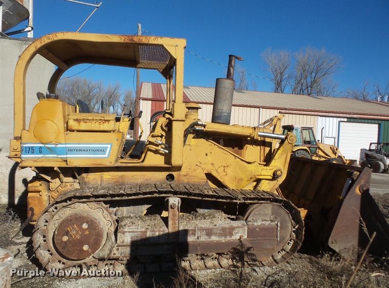 image for item DB2934 International 175C track loader