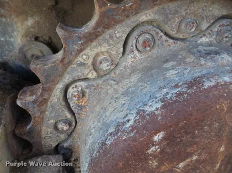 image for item DB2934 International 175C track loader