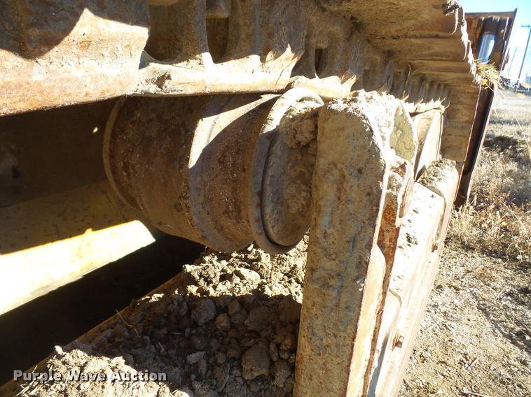 image for item DB2934 International 175C track loader