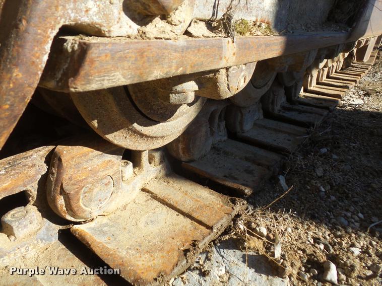 image for item DB2934 International 175C track loader