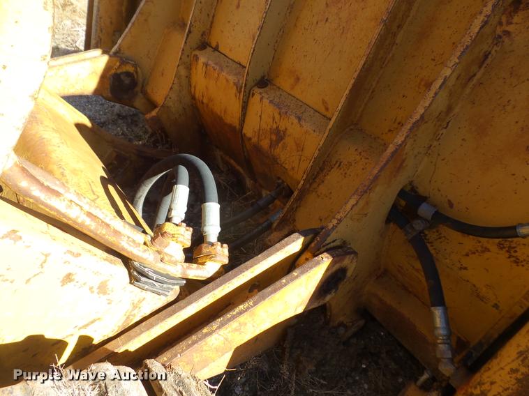 image for item DB2934 International 175C track loader