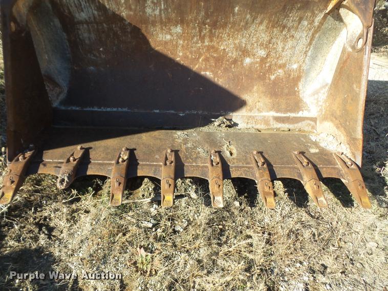 image for item DB2934 International 175C track loader