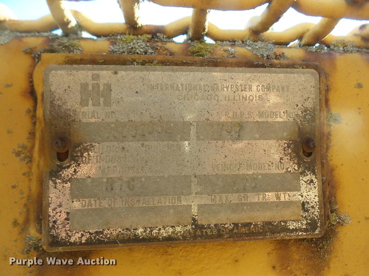 image for item DB2934 International 175C track loader