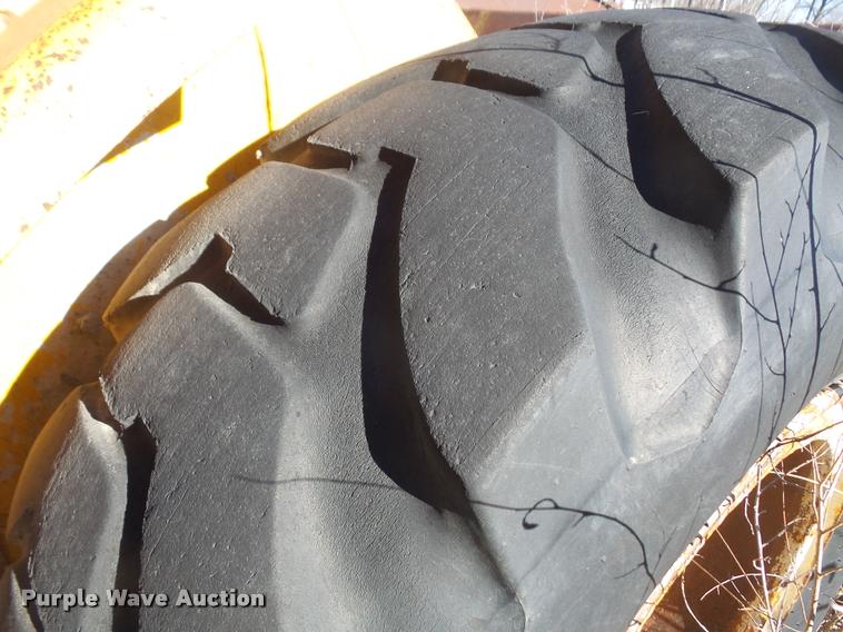 image for item DB2939 1975 John Deere 544B wheel loader