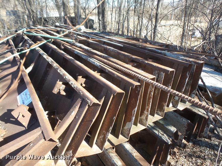 image for item DB2942 (40) steel paving forms