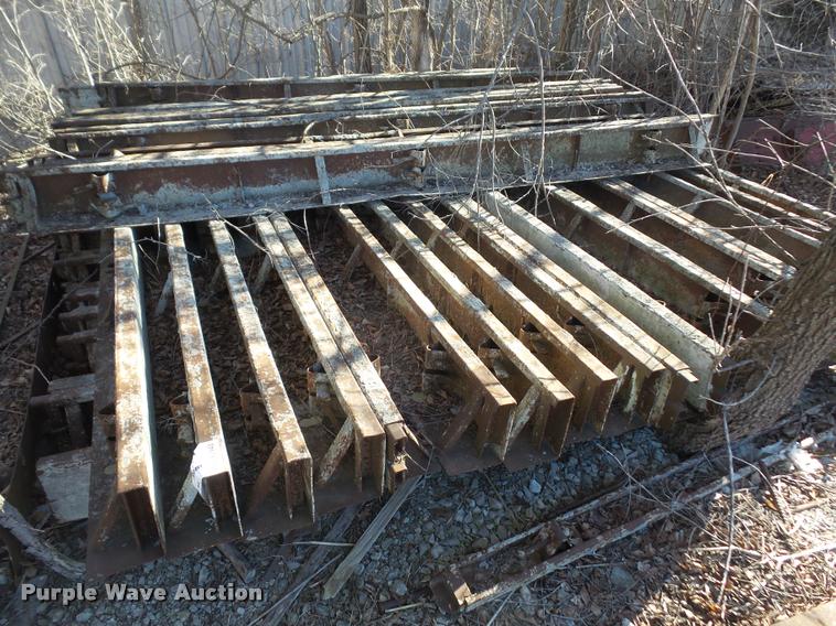 image for item DB2943 (29) steel paving forms