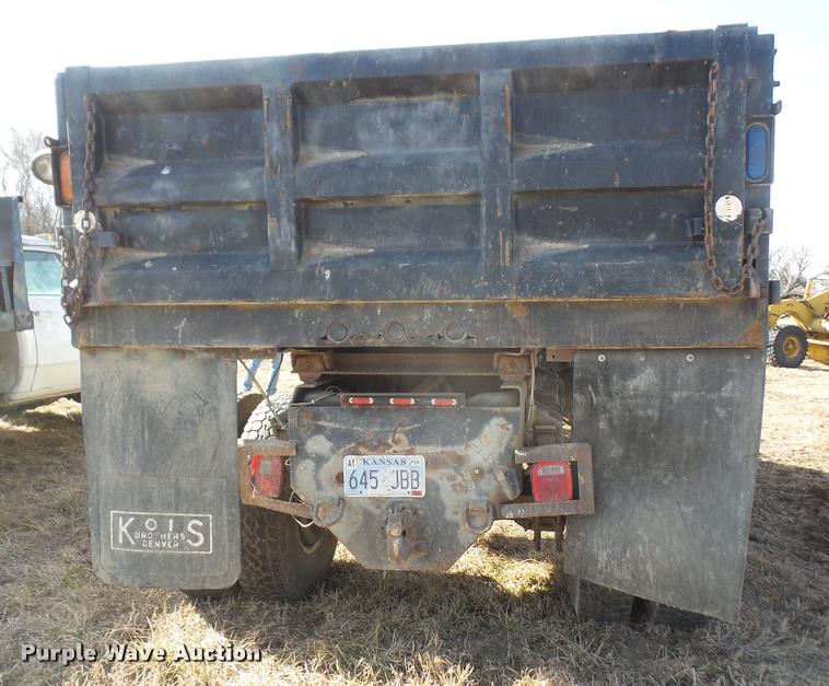 image for item DB2949 1993 Ford F700 dump truck