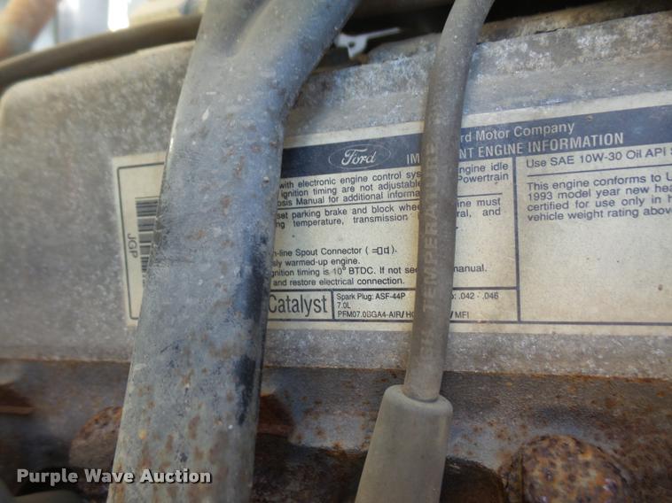 image for item DB2949 1993 Ford F700 dump truck