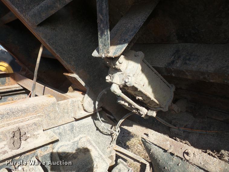 image for item DB2949 1993 Ford F700 dump truck