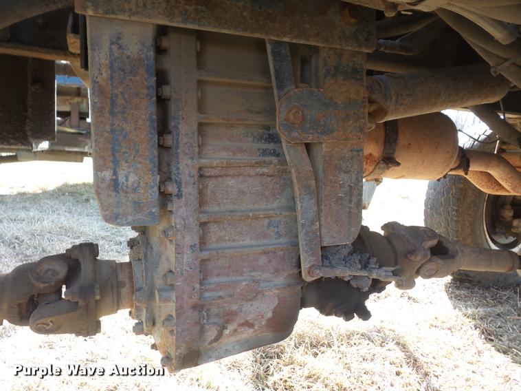 image for item DB2949 1993 Ford F700 dump truck