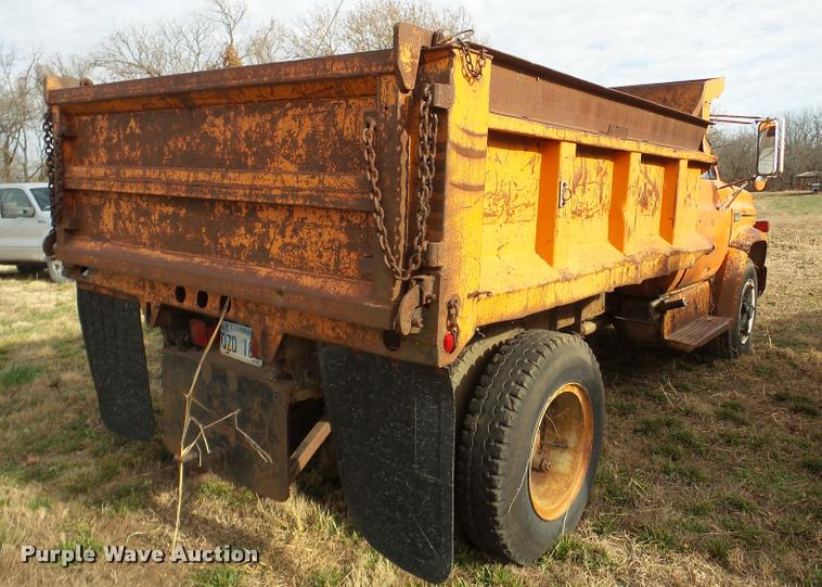 image for item DB5392 1975 GMC 6000 dump truck