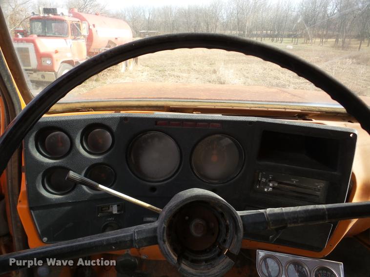 image for item DB5392 1975 GMC 6000 dump truck