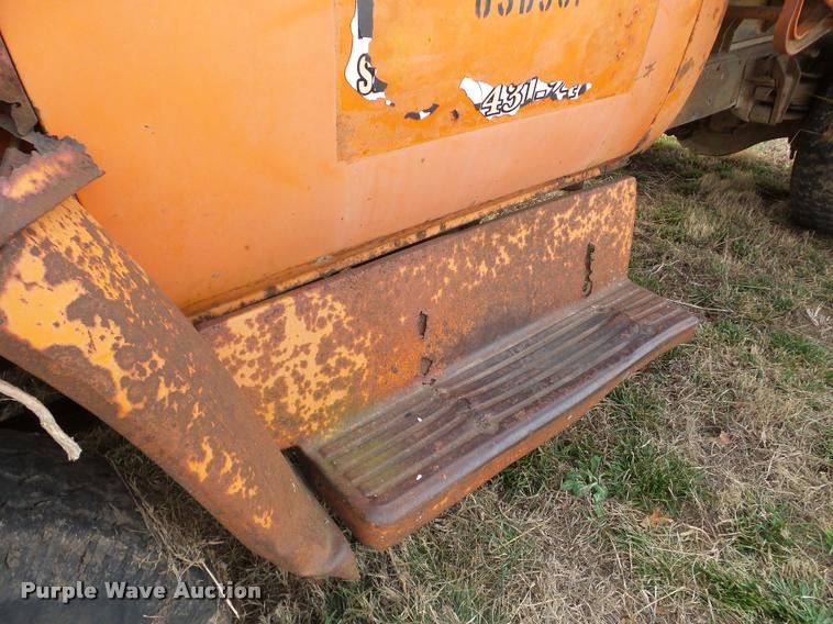 image for item DB5392 1975 GMC 6000 dump truck