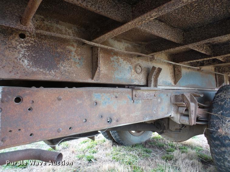 image for item DB5392 1975 GMC 6000 dump truck