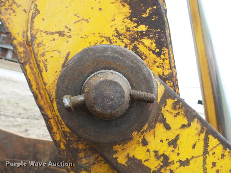 image for item K3371 1989 John Deere 410C backhoe