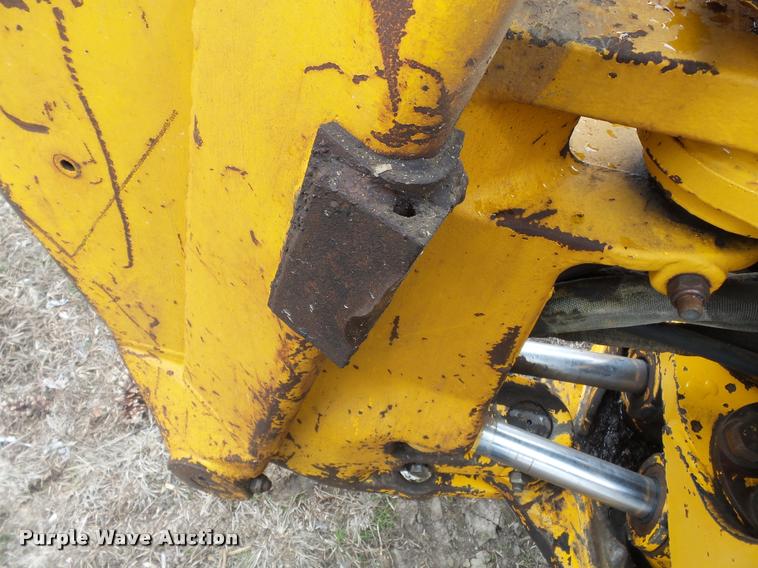 image for item K3371 1989 John Deere 410C backhoe