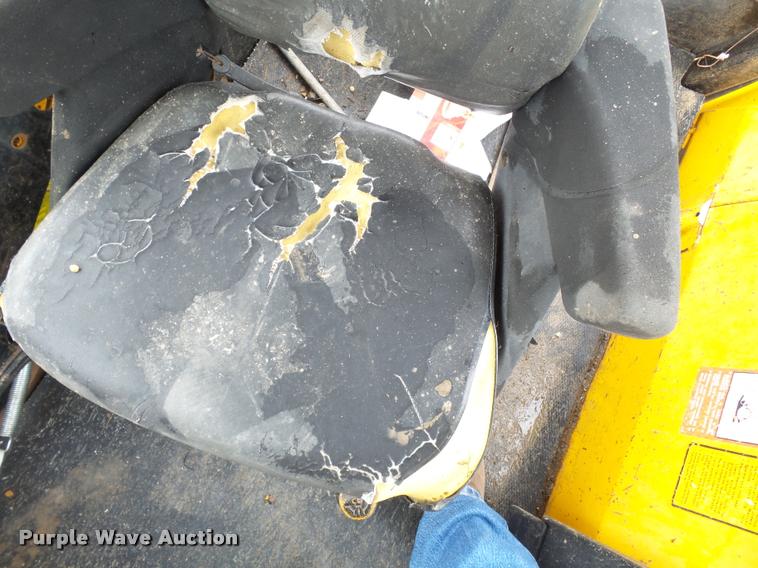 image for item K3371 1989 John Deere 410C backhoe