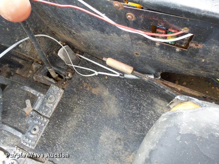 image for item K3371 1989 John Deere 410C backhoe